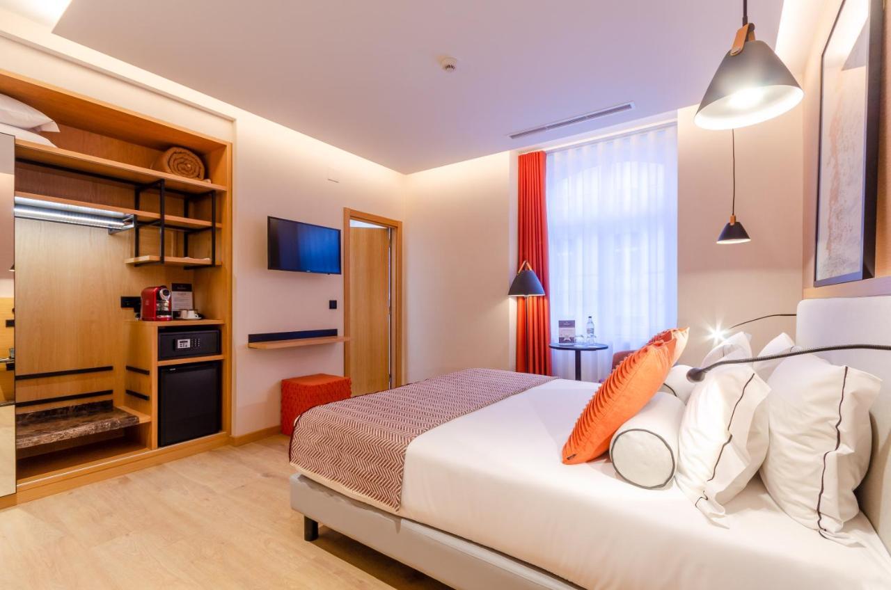 Rossio Plaza Hotel Lisbon Bagian luar foto
